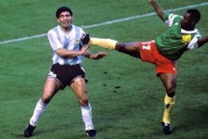 Il Guardian: Maradona è stato il migliore all’epoca dei difensori criminali item-thumbnail