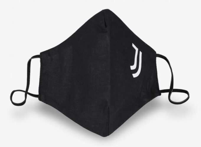 La Juve lancia la mascherina ufficiale La Juve lancia la mascherina ufficiale