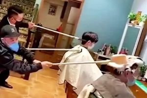 Fase due, nelle zone con meno contagi potrebbero ripartire i parrucchieri e bar dal 18 maggio item-thumbnail
