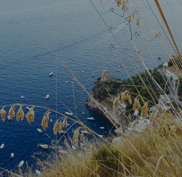 “Loving trekking”. Guida sentimentale ai sentieri dei Monti Lattari “Loving trekking”. Guida sentimentale ai sentieri dei Monti Lattari