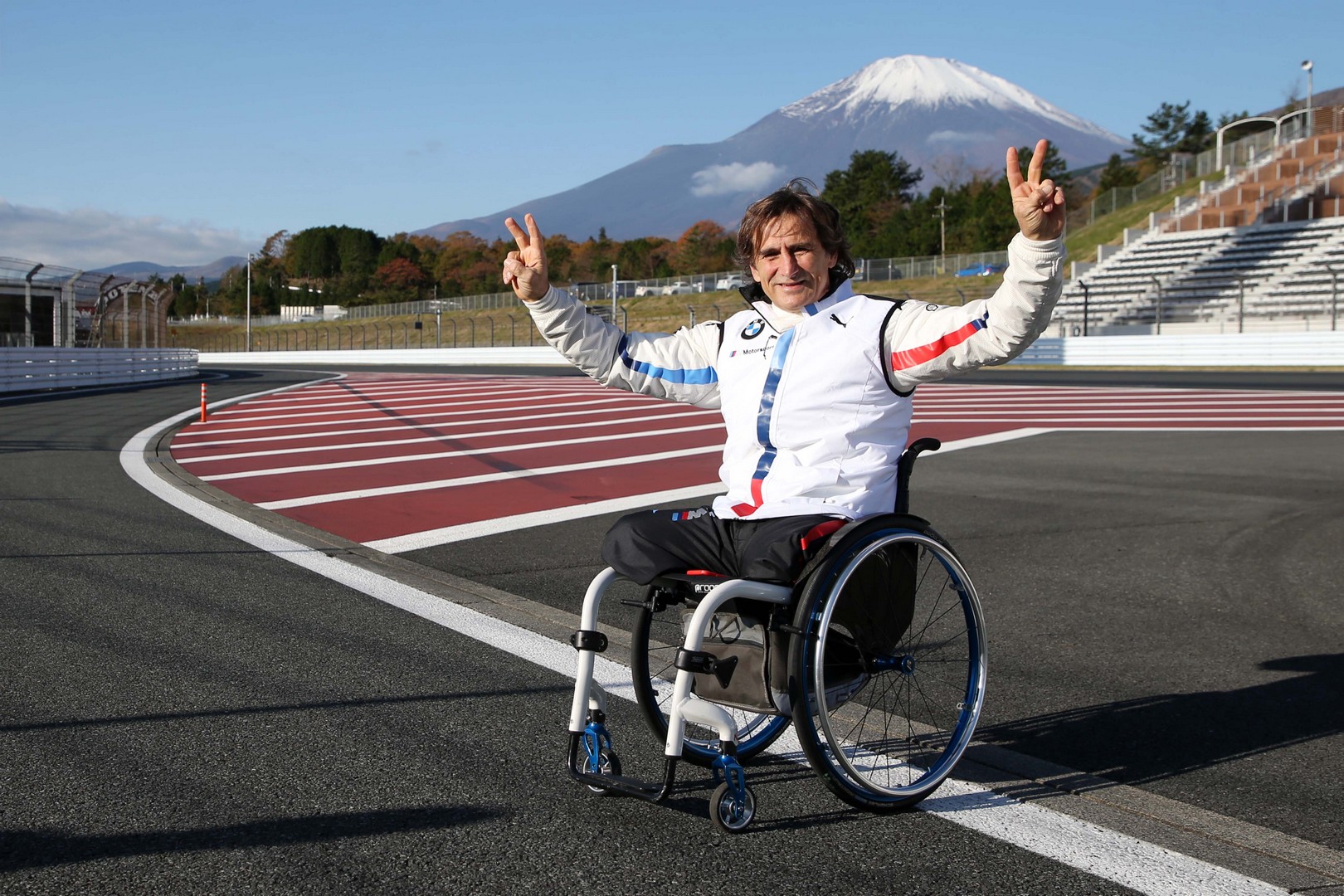 «Zanardi migliora. Sono sicuro che saprà inventarsi qualcosa con quello che gli è rimasto»