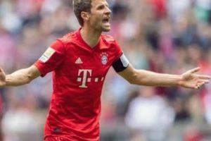 Thomas Müller e sua moglie hanno quasi ucciso un cavallo costringendolo ad accoppiarsi con una cavalla finta item-thumbnail