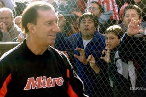 Argentina, Carlos Bilardo positivo al Covid item-thumbnail