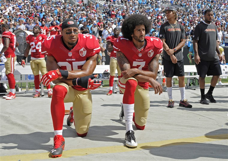 Kaepernick inventò il gesto di protesta antirazzista. Un ex dirigente Nfl racconta perché non giocò più