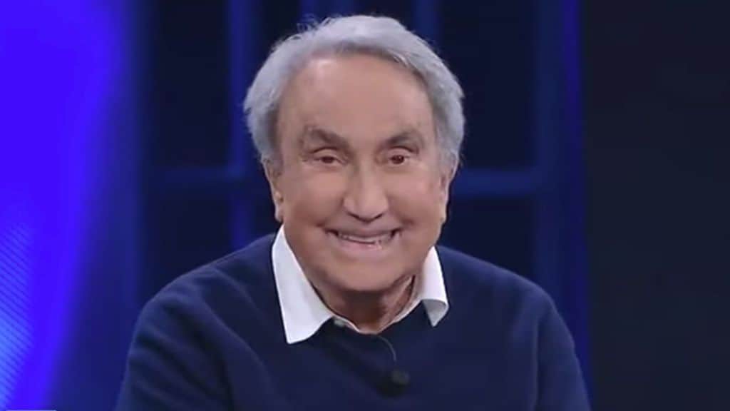 Il giallo di Emilio Fede, ricoverato e operato al San Raffaele: è caduto o è stato investito? Il giallo di Emilio Fede, ricoverato e operato al San Raffaele: è caduto o è stato investito?