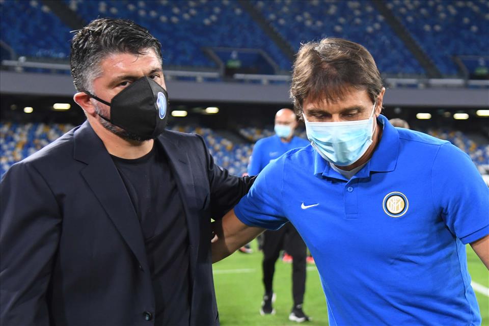 Crosetti: “Gattuso e Conte si abbracciano perché si vogliono bene, perché Francesca è morta” Crosetti: “Gattuso e Conte si abbracciano perché si vogliono bene, perché Francesca è morta”