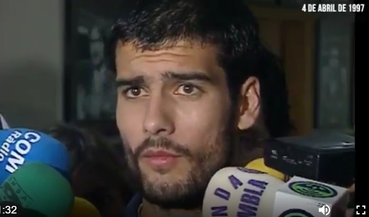 Quando Guardiola difendeva i cori razzisti contro Roberto Carlos (VIDEO) Quando Guardiola difendeva i cori razzisti contro Roberto Carlos (VIDEO)
