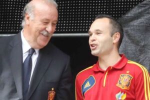 “Fare mille passaggi, lo sanno tutti che non serve a vincere”: lo strappo di Iniesta e Del Bosque item-thumbnail