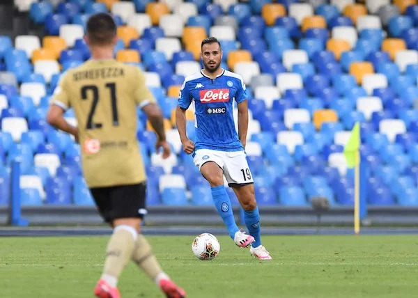il napoli prova a trattenere