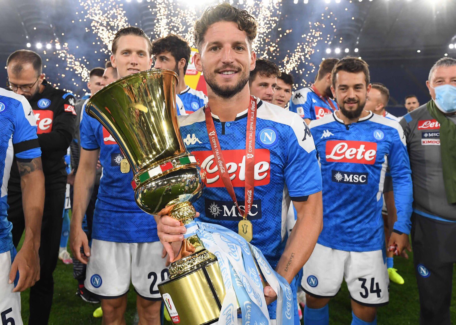 La Panini celebra la vittoria della Coppa Italia del Napoli con una figurina speciale