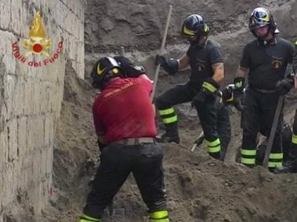 Due operai morti in un crollo a Pianura