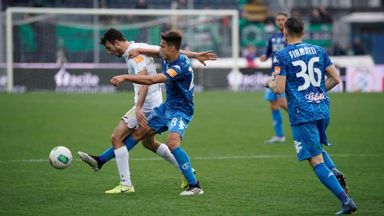 Tuttosport: il Napoli vuole battere la concorrenza su Ricci offrendo all’Empoli di tenerlo in prestito Tuttosport: il Napoli vuole battere la concorrenza su Ricci offrendo all’Empoli di tenerlo in prestito