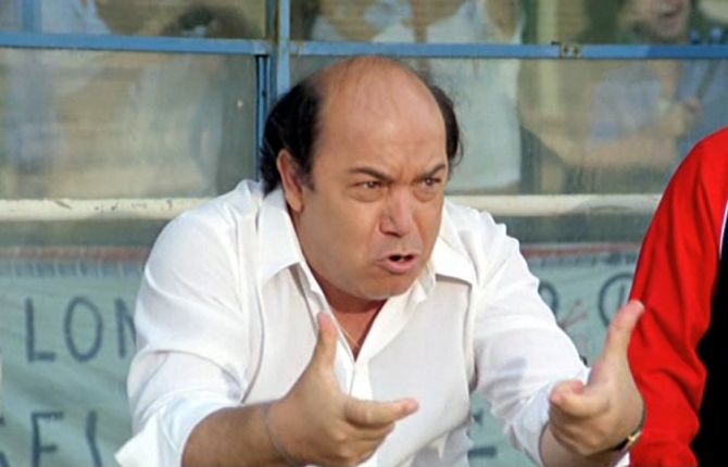 Banfi: “L’unico allenatore nel pallone era Mazzone, oggi hanno troppo aplomb” Banfi: “L’unico allenatore nel pallone era Mazzone, oggi hanno troppo aplomb”