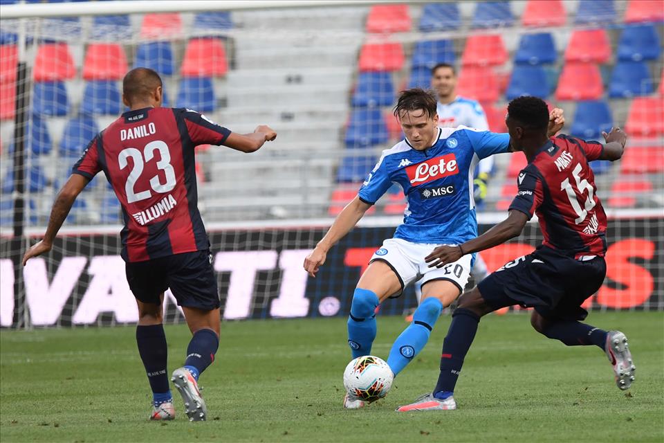 Gazzetta: l’ombra dei calciatori no-vax sulla Serie A. Nanni: «Rimborsino loro i club» Gazzetta: l’ombra dei calciatori no-vax sulla Serie A. Nanni: «Rimborsino loro i club»