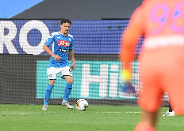 Sky: il Napoli in cerca di un terzino sinistro. Novità nei prossimi giorni Sky: il Napoli in cerca di un terzino sinistro. Novità nei prossimi giorni