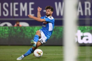 Il Napoli va a Milano senza Manolas e Mertens