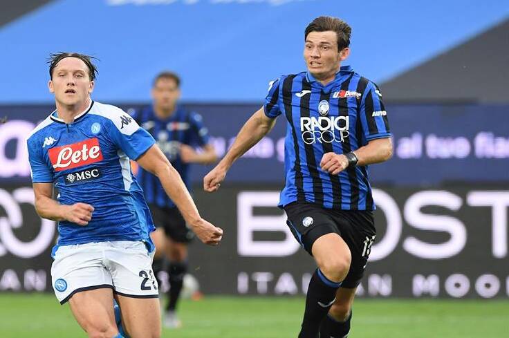 de Roon a France Football: “Posizioni e corsa, per l’Atalanta la fatica è una routine”