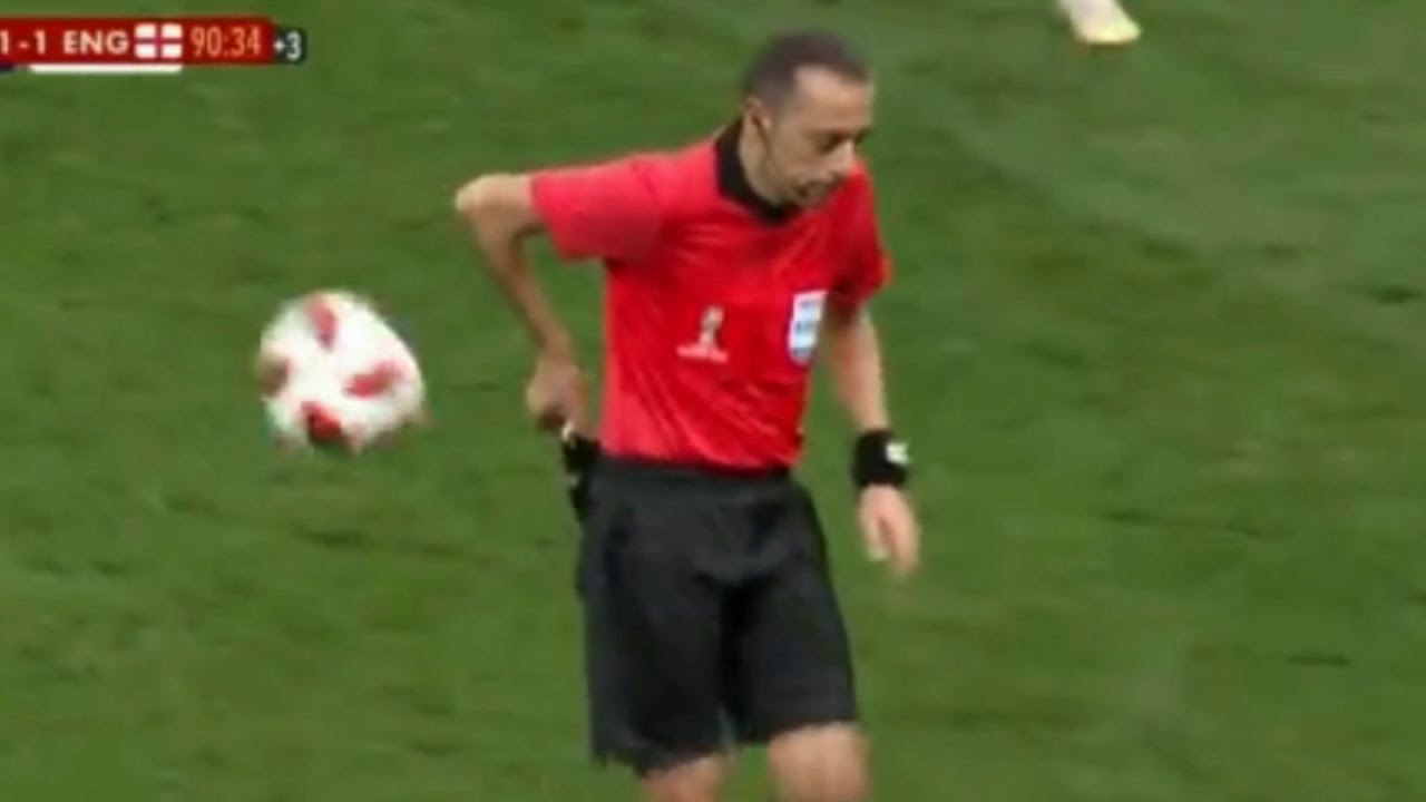 Makkelie arbitra Inghilterra-Danimarca, è Cakir il favorito per la finale degli Europei