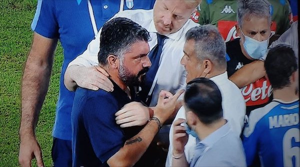 Il fisioterapista della Lazio (quello del terrone a Gattuso) va cacciato a vita dalle panchine