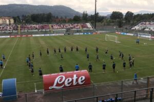 Gazzetta: nel Napoli c’era un caso di Covid ma il club non ha ritenuto di darne notizia item-thumbnail
