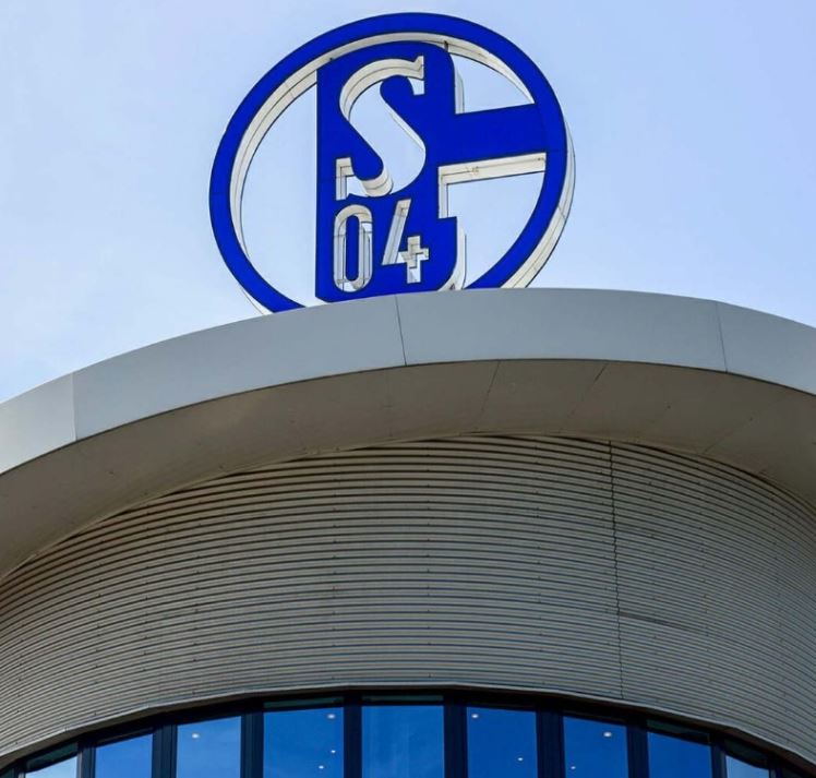 Bundesliga, un positivo nello Shalke 04 Bundesliga, un positivo nello Shalke 04