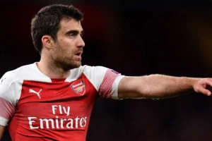 il Napoli ha un accordo con Sokratis