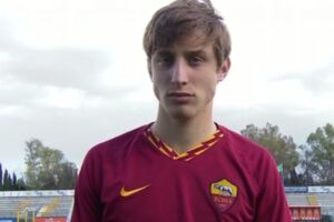 Corsport: Il Napoli vuole inserire Bove nello scambio Milik-Under. Fienga ha detto no item-thumbnail