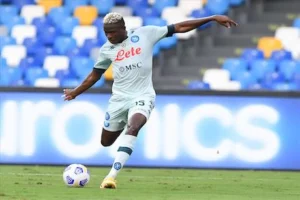 Osimhen studia l'Atalanta