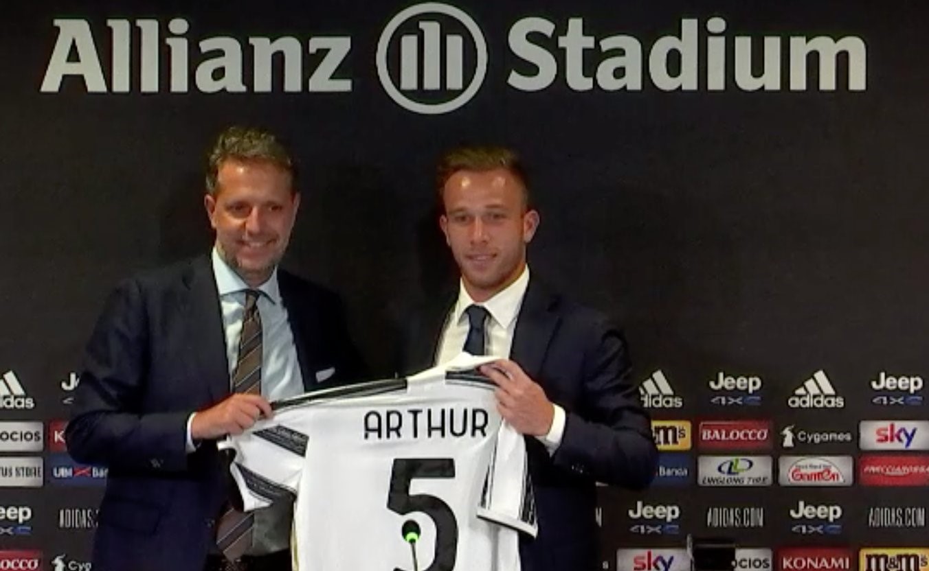 La satira inconsapevole di Arthur: “Ho scelto la Juventus per vincere la Champions” La satira inconsapevole di Arthur: “Ho scelto la Juventus per vincere la Champions”