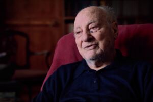 La Capria: «Napoli si è sempre raccontata la propria storia, invece di viverla nel tempo presente» item-thumbnail