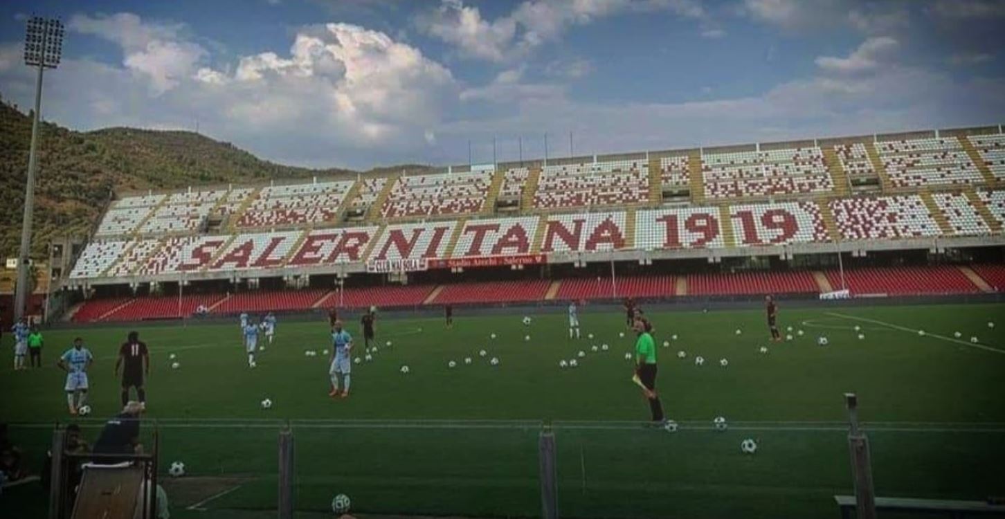 Salernitana, gli ultras minacciano Ranieri (che rinuncia al prestito) e irrompono all’Arechi