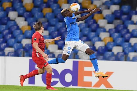 Il Napoli ha scoperto che il pullman fa male, ma resta squadra da scudetto