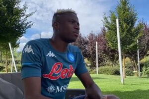 Osimhen: «Il calcio è l’unica speranza di vivere una vita dignitosa, per me e la mia famiglia» item-thumbnail