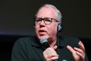 Bret Easton Ellis: “Non c’è alcuna differenza tra un agente di borsa a Wall Street e un assassino” item-thumbnail