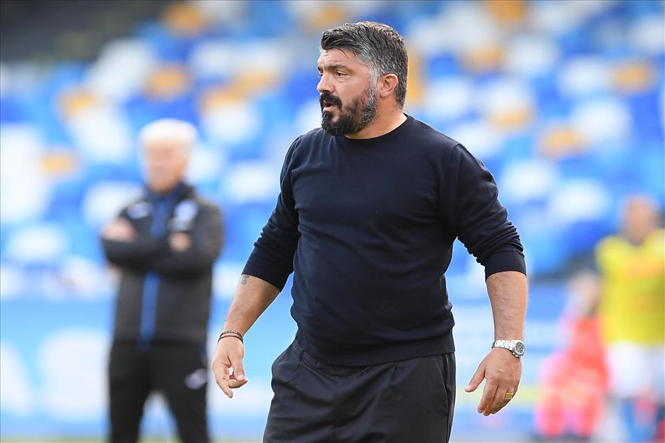 Gattuso: “Io voglio rimanere a Napoli, ma voglio sentirmi libero, faccio fatica con le clausole” Gattuso: “Io voglio rimanere a Napoli, ma voglio sentirmi libero, faccio fatica con le clausole”