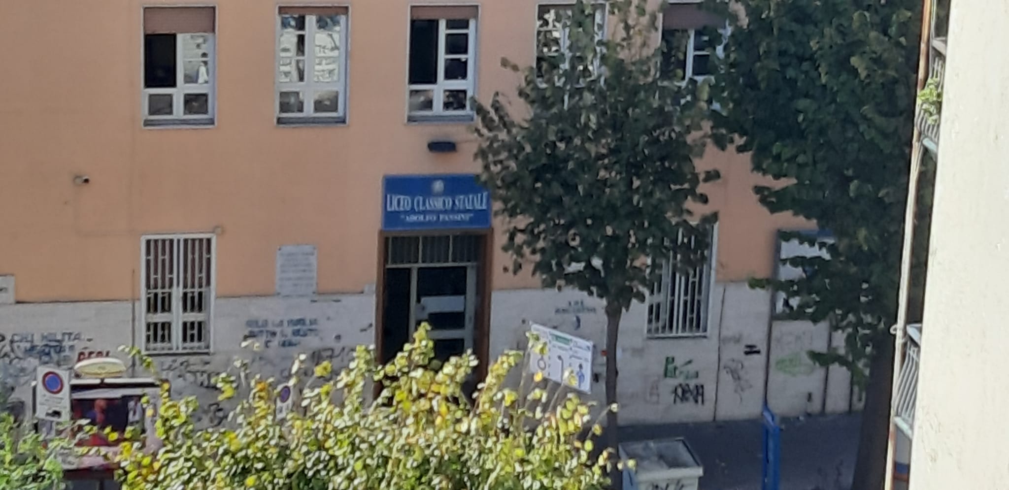 Troppi positivi, il liceo classico Pansini torna alla didattica a distanza Troppi positivi, il liceo classico Pansini torna alla didattica a distanza