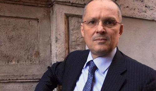 Ricciardi: “Lockdown forte per un mese per non complicare la campagna vaccinale”