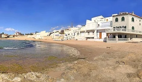 Dialogo tra Montalbano e Catarella sulla chiusura del lungomare