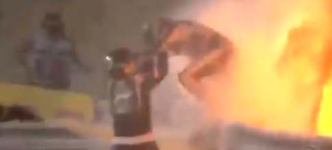 Grosjean vivo per miracolo: la monoposto si spezza in due e prende fuoco (VIDEO)