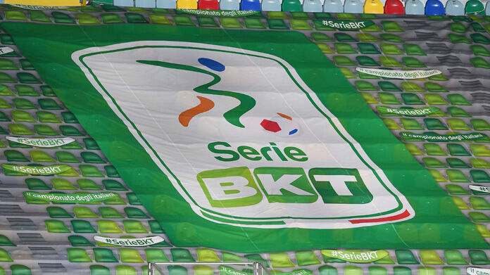 Persa la Serie A, Sky investe sulla Serie B: fino al 2024 è tutta sua Persa la Serie A, Sky investe sulla Serie B: fino al 2024 è tutta sua