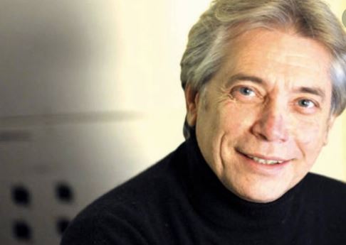 Nino D’Angelo: «Sono stato depresso. Il caschetto era una prigione da cui non potevo fuggire» Nino D’Angelo: «Sono stato depresso. Il caschetto era una prigione da cui non potevo fuggire»
