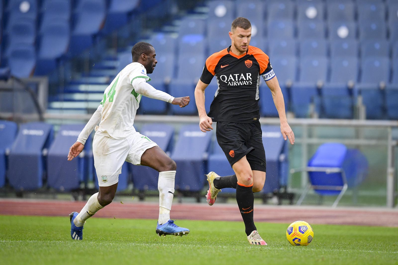 Roma-Sassuolo e Parma-Benevento 0-0, all’Olimpico sotto accusa l’arbitraggio di Maresca