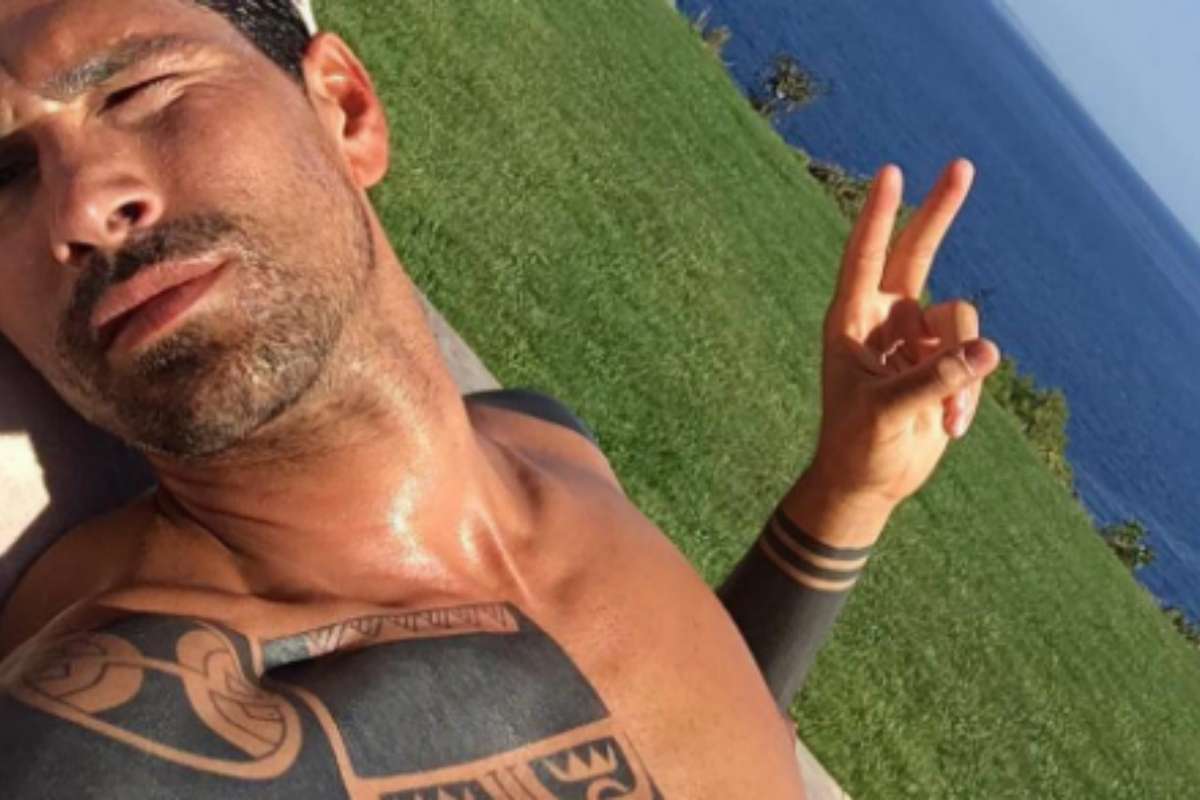 Tra discoteca e pallone, su Dazn arriva la docuserie sull’Ibiza di Borriello Tra discoteca e pallone, su Dazn arriva la docuserie sull’Ibiza di Borriello