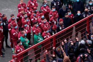 La Gazzetta di Cairo “dimentica” la contestazione dei tifosi del Torino alla squadra e a Cairo item-thumbnail