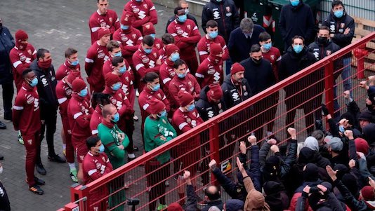 La Gazzetta di Cairo “dimentica” la contestazione dei tifosi del Torino alla squadra e a Cairo