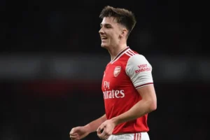 Kieran Tierney per la fascia del Napoli