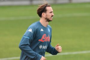 Tuttosport: il tonfo del Milan ha incoraggiato il Napoli in ritiro item-thumbnail