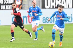 Sembra un altro Napoli, soprattutto nella testa. Il 2021 comincia con quattro gol al Cagliari item-thumbnail