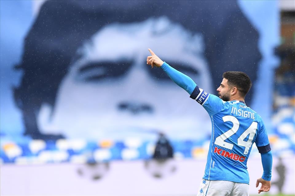 Insigne dribbla la frustrazione di quelli che lo vedono giocare solo per massacrarlo Insigne dribbla la frustrazione di quelli che lo vedono giocare solo per massacrarlo