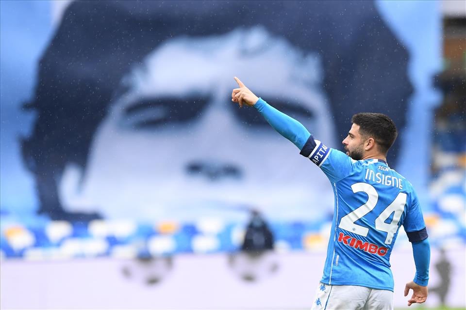 Insigne dribbla la frustrazione di quelli che lo vedono giocare solo per massacrarlo